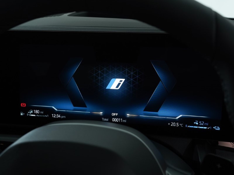  BMW 5 SERIES 550e xDrive M Sport Pro 4dr Auto 4381362