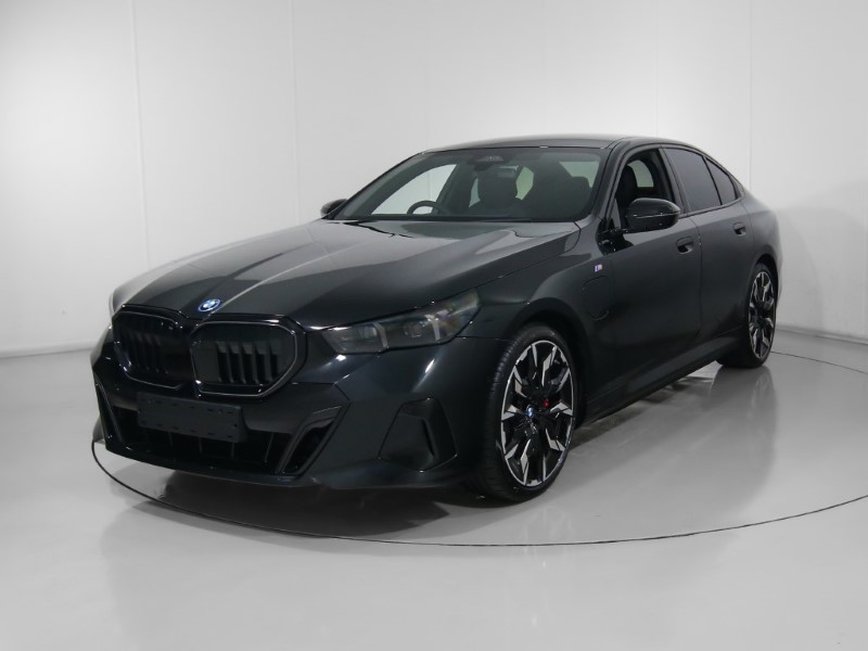  BMW 5 SERIES 550e xDrive M Sport Pro 4dr Auto 4381325