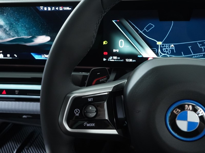  BMW 5 SERIES 550e xDrive M Sport Pro 4dr Auto 4381379
