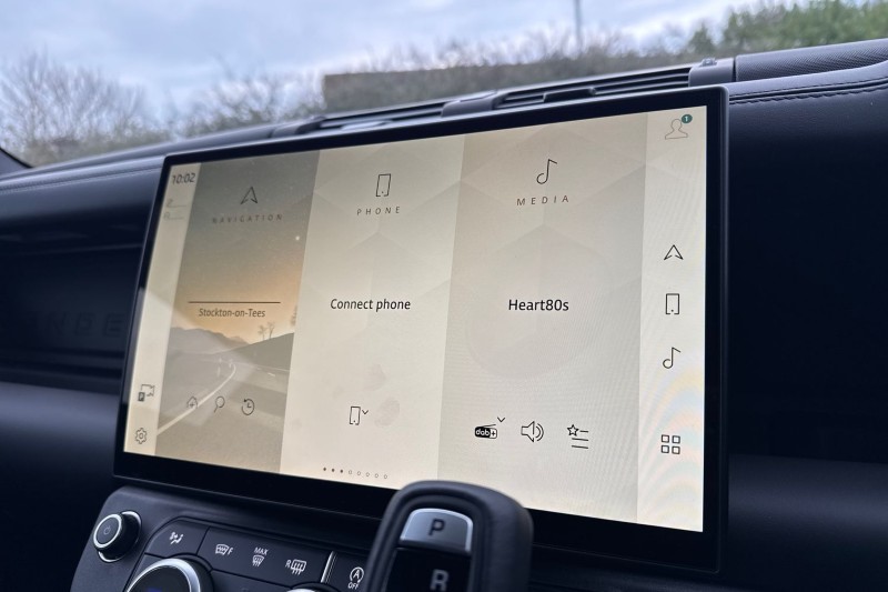 2025 (75) LAND ROVER COMMERCIAL DEFENDER 3.0 D250 Hard Top X-Dynamic HSE Auto [3 Seat] 5000371