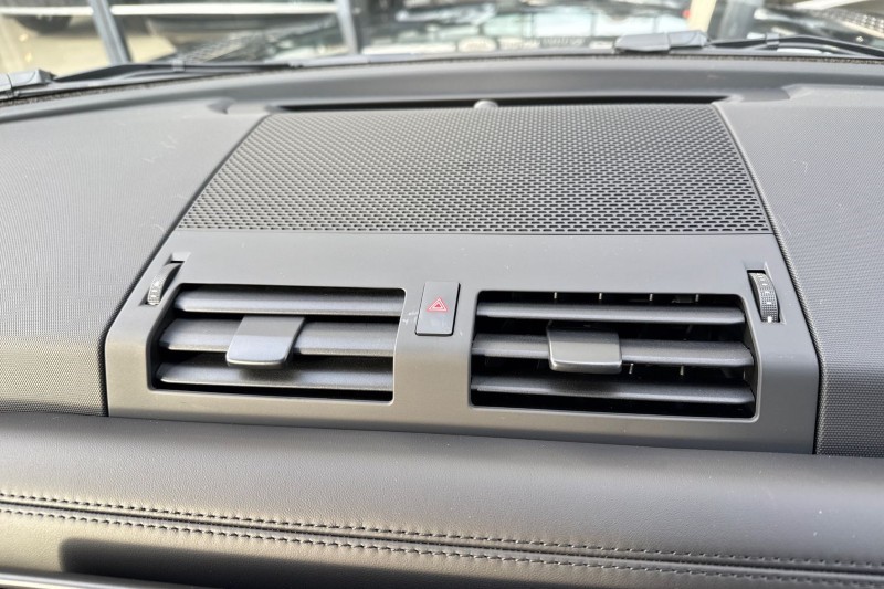 2025 (75) LAND ROVER COMMERCIAL DEFENDER 3.0 D250 Hard Top X-Dynamic HSE Auto [3 Seat] 5000378