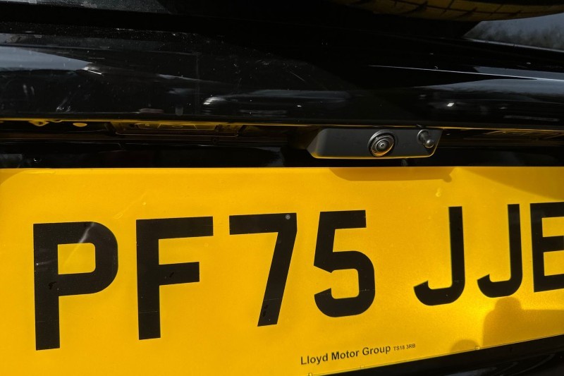 2025 (75) LAND ROVER COMMERCIAL DEFENDER 3.0 D250 Hard Top X-Dynamic HSE Auto [3 Seat] 5000385