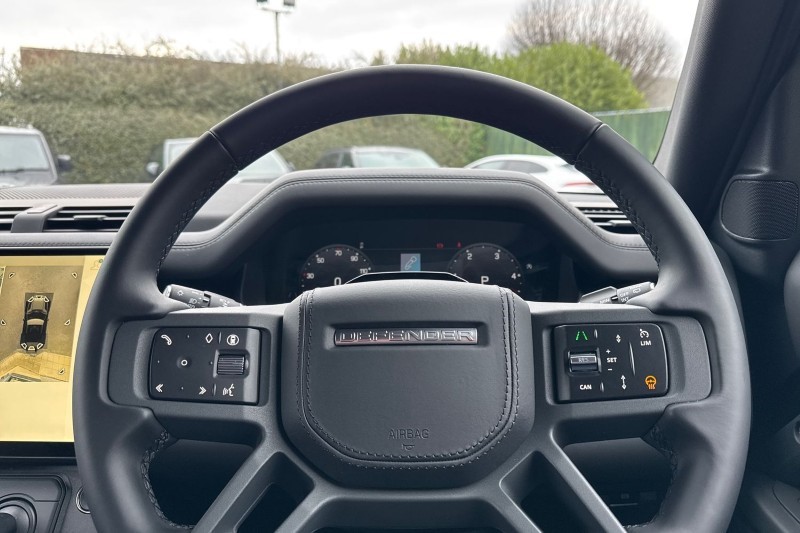 2025 (75) LAND ROVER COMMERCIAL DEFENDER 3.0 D250 Hard Top X-Dynamic HSE Auto [3 Seat] 5000368