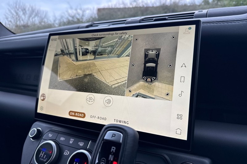 2025 (75) LAND ROVER COMMERCIAL DEFENDER 3.0 D250 Hard Top X-Dynamic HSE Auto [3 Seat] 5000352