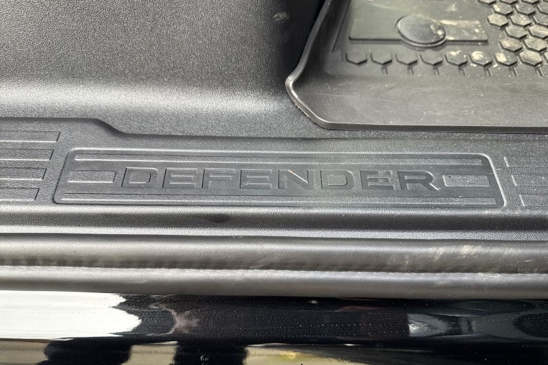 2025 (75) LAND ROVER COMMERCIAL DEFENDER 3.0 D250 Hard Top X-Dynamic HSE Auto [3 Seat] 5000382