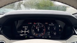 2017 (67) LAND ROVER RANGE ROVER VELAR 3.0 D300 First Edition 5dr Auto 5028721