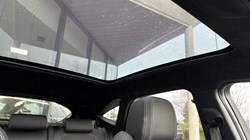 2022 (22) JAGUAR E-PACE 2.0 D200 R-Dynamic Black 5dr Auto 5004847