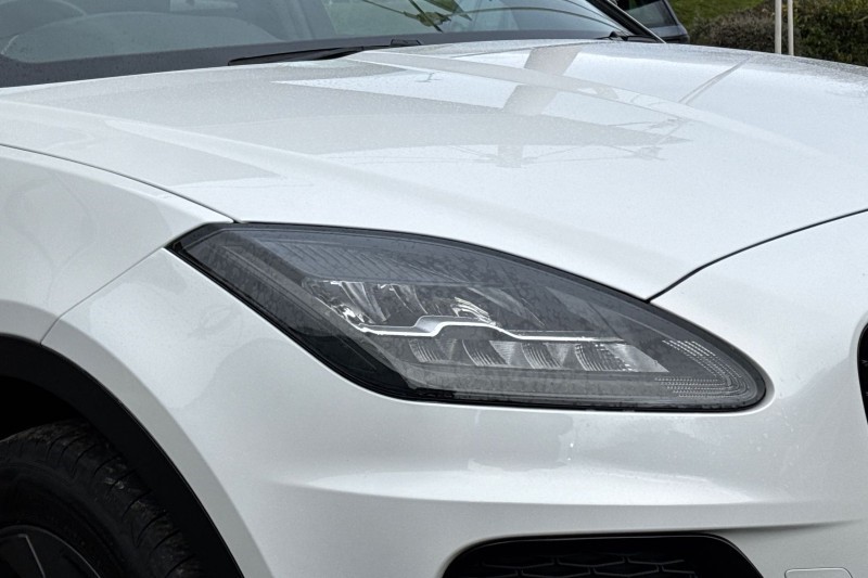 2022 (22) JAGUAR E-PACE 2.0 D200 R-Dynamic Black 5dr Auto 5004843