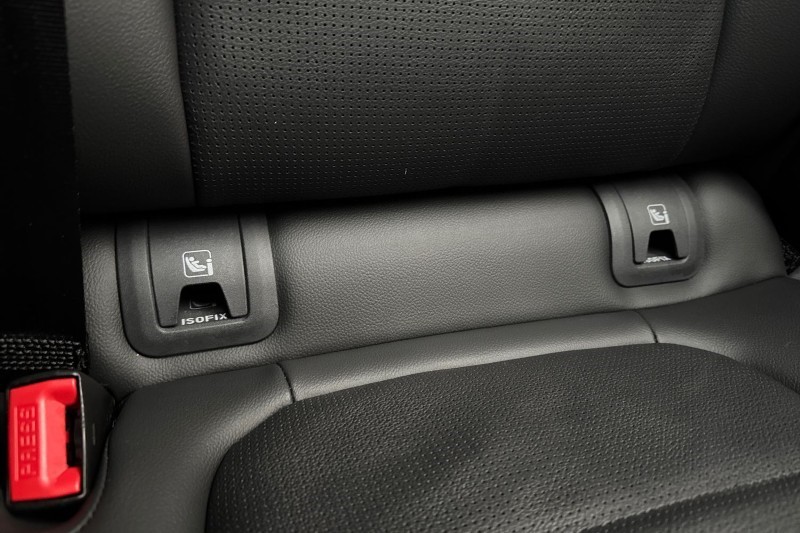 2022 (22) JAGUAR E-PACE 2.0 D200 R-Dynamic Black 5dr Auto 5004863