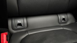 2022 (22) JAGUAR E-PACE 2.0 D200 R-Dynamic Black 5dr Auto 5004863