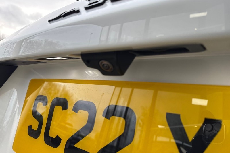 2022 (22) JAGUAR E-PACE 2.0 D200 R-Dynamic Black 5dr Auto 5004866