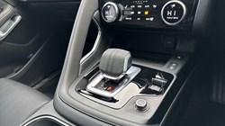 2022 (22) JAGUAR E-PACE 2.0 D200 R-Dynamic Black 5dr Auto 5004840