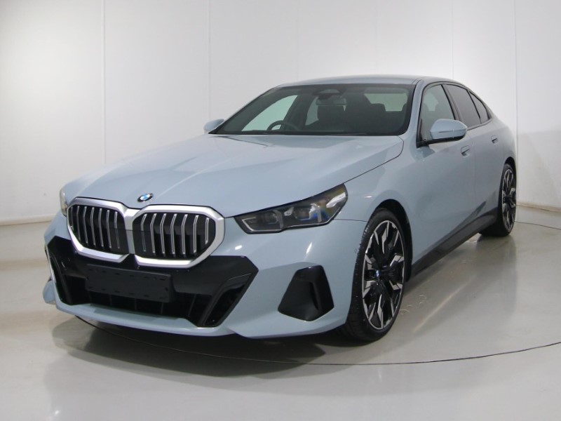  BMW 5 SERIES 520i M Sport 4dr Auto 4446255