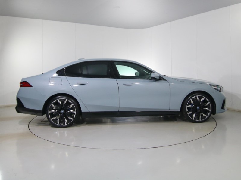  BMW 5 SERIES 520i M Sport 4dr Auto 4446260