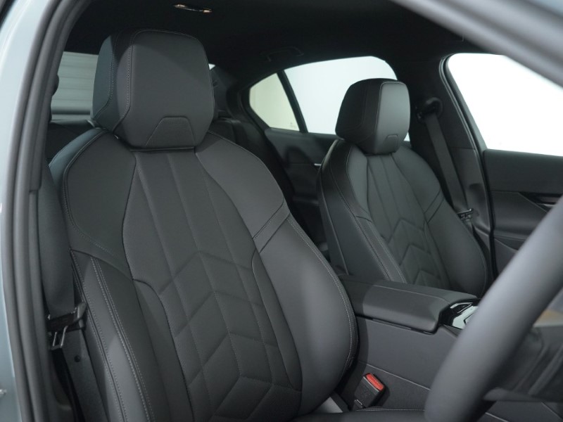  BMW 5 SERIES 520i M Sport 4dr Auto 4446281