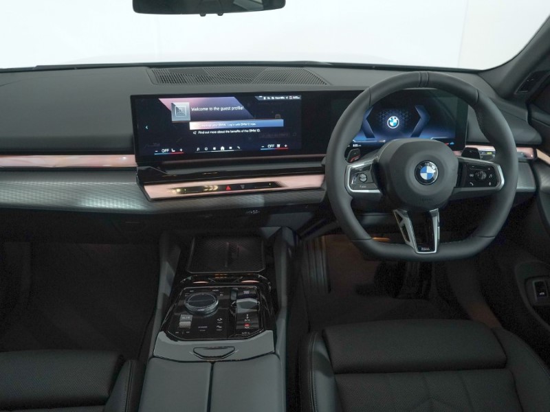  BMW 5 SERIES 520i M Sport 4dr Auto 4446270