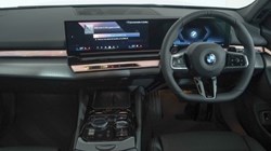 BMW 5 SERIES 520i M Sport 4dr Auto 4446270