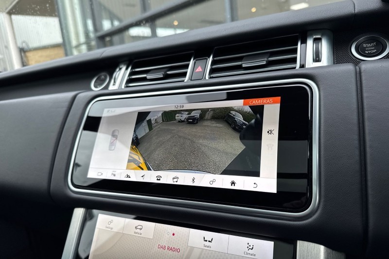 2021 (21) LAND ROVER RANGE ROVER 3.0 D300 Westminster Black 4dr Auto 5005250