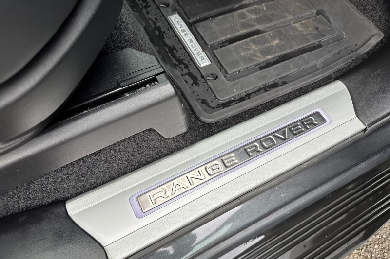 2021 (21) LAND ROVER RANGE ROVER 3.0 D300 Westminster Black 4dr Auto 5005279