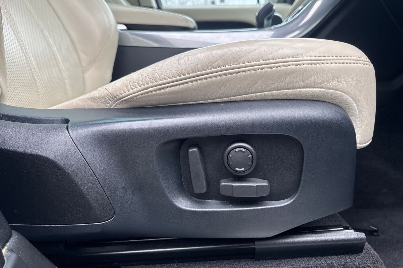 2020 (70) LAND ROVER RANGE ROVER SPORT 3.0 D300 HSE Silver 5dr Auto 5010542