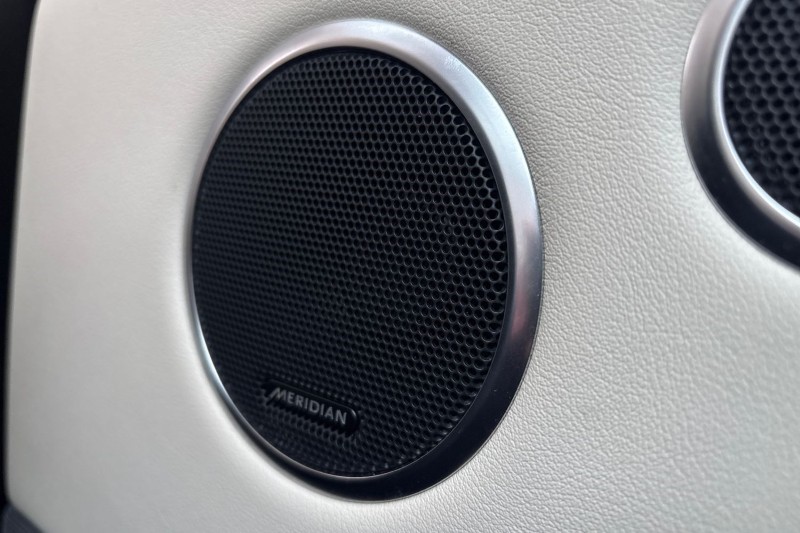 2020 (70) LAND ROVER RANGE ROVER SPORT 3.0 D300 HSE Silver 5dr Auto 5010574