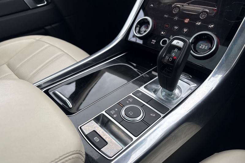 2020 (70) LAND ROVER RANGE ROVER SPORT 3.0 D300 HSE Silver 5dr Auto 5010531