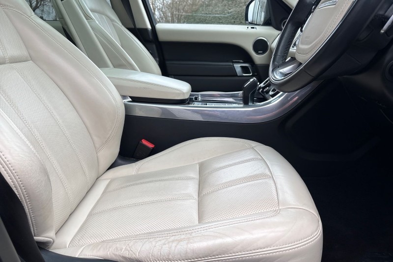 2020 (70) LAND ROVER RANGE ROVER SPORT 3.0 D300 HSE Silver 5dr Auto 5010543