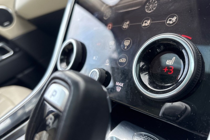 2020 (70) LAND ROVER RANGE ROVER SPORT 3.0 D300 HSE Silver 5dr Auto 5010554