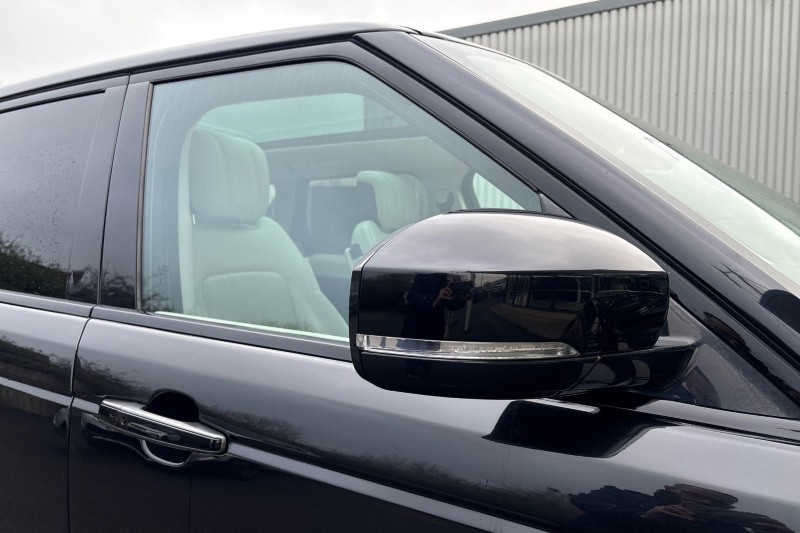 2020 (70) LAND ROVER RANGE ROVER SPORT 3.0 D300 HSE Silver 5dr Auto 5010571