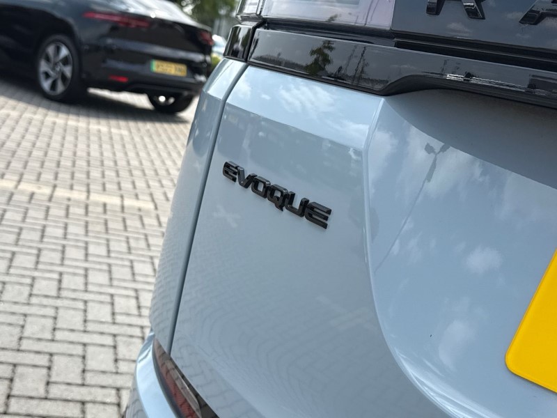 2024 (73) LAND ROVER RANGE ROVER EVOQUE 2.0 D200 Dynamic SE 5dr Auto 4275654