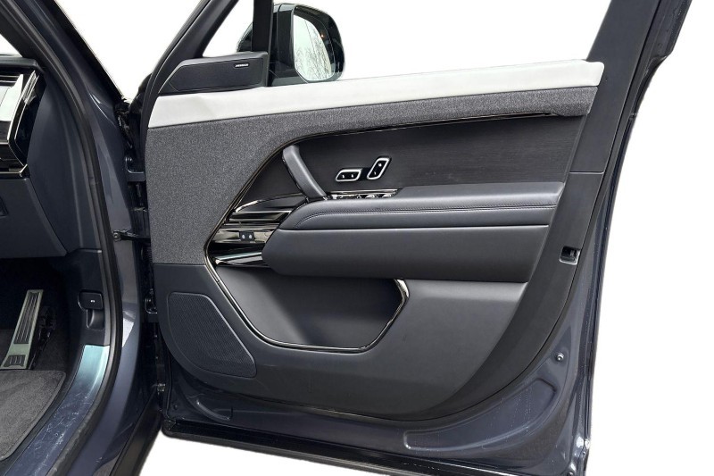 2024 (24) LAND ROVER RANGE ROVER SPORT 3.0 D300 Dynamic SE 5dr Auto 5017584