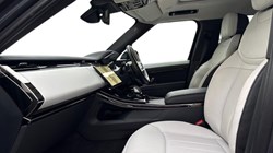 2024 (24) LAND ROVER RANGE ROVER SPORT 3.0 D300 Dynamic SE 5dr Auto 5017564