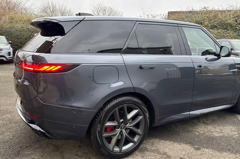 2024 (24) LAND ROVER RANGE ROVER SPORT 3.0 D300 Dynamic SE 5dr Auto 5017615