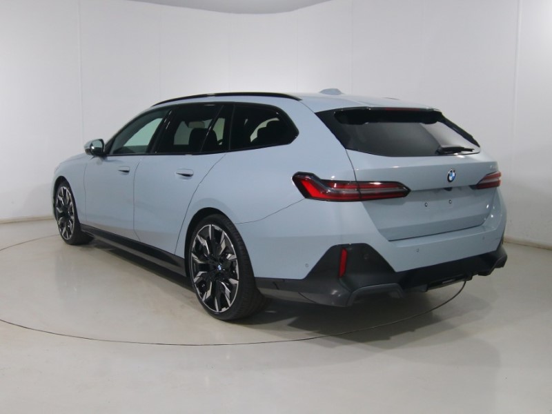  BMW 5 SERIES 520i M Sport Pro 5dr Auto