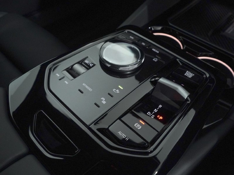  BMW 5 SERIES 520i M Sport Pro 5dr Auto 5168738