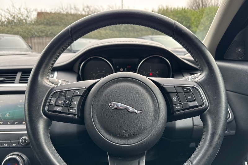 2019 (69) JAGUAR E-PACE 2.0d S 5dr 2WD 5059968