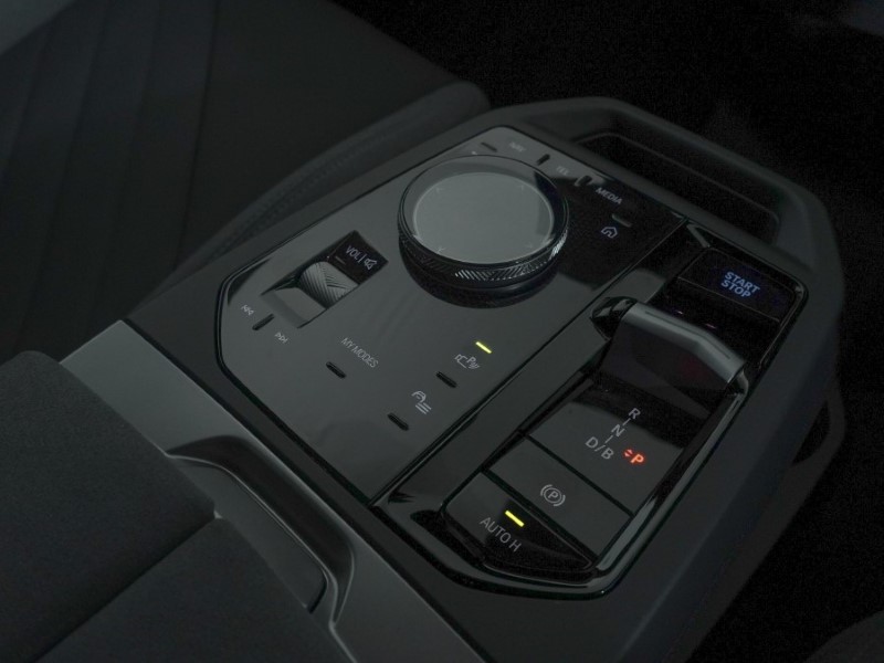  BMW iX 300kW xDrive45 M Sport 101kWh 5dr Auto 4658416