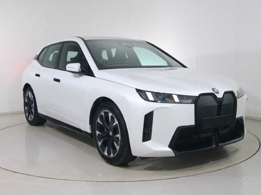 BMW iX