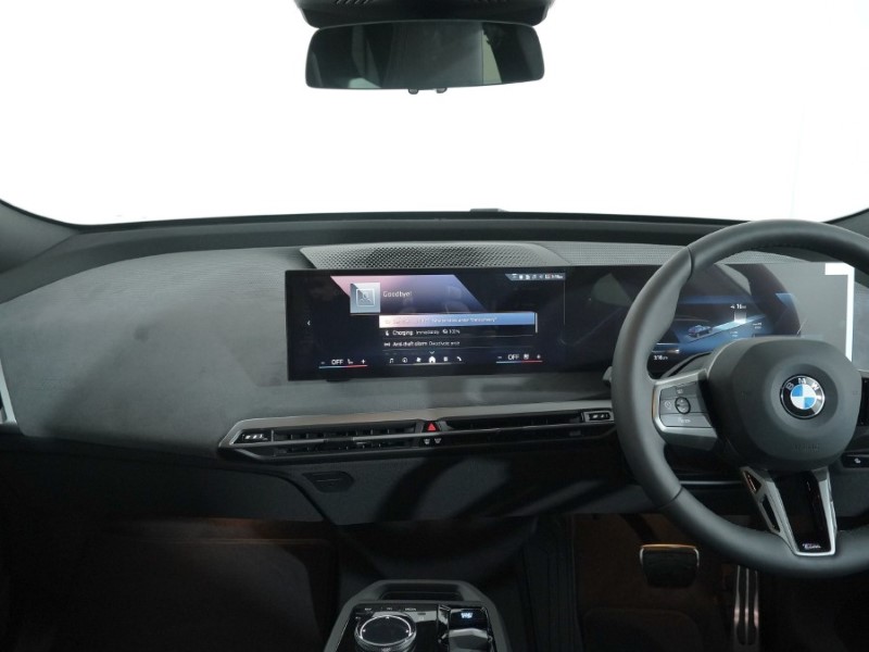  BMW iX 300kW xDrive45 M Sport 101kWh 5dr Auto [Pro Pack] 4651768