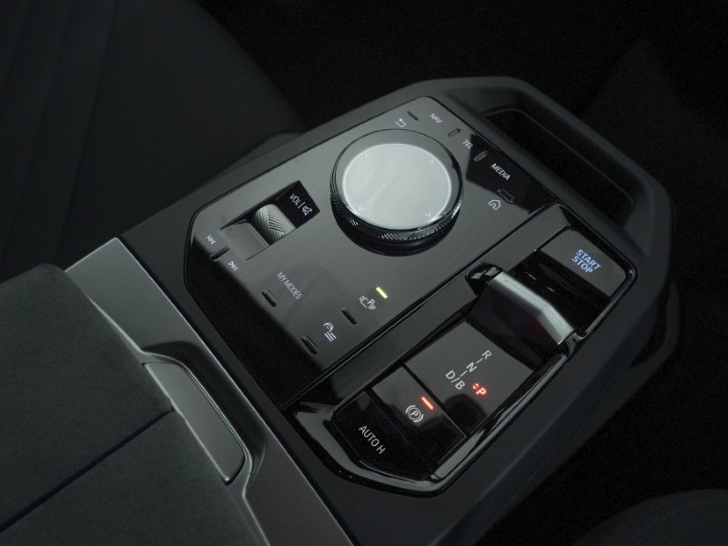  BMW iX 300kW xDrive45 M Sport 101kWh 5dr Auto [Pro Pack] 4651794