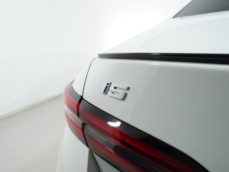  BMW I5 250kW eDr40 M Sport Pro 84kWh 4dr Auto Comf PLUS/22kW 4675869