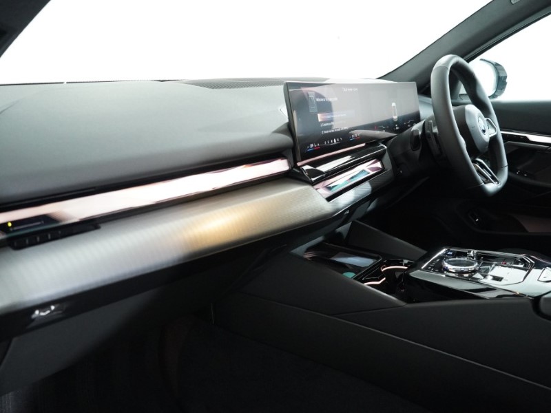  BMW I5 250kW eDr40 M Sport Pro 84kWh 4dr Auto Comf PLUS/22kW 4675885