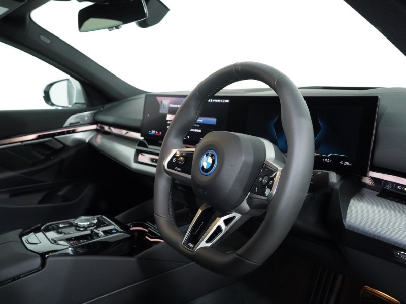  BMW I5 250kW eDr40 M Sport Pro 84kWh 4dr Auto Comf PLUS/22kW 4675887