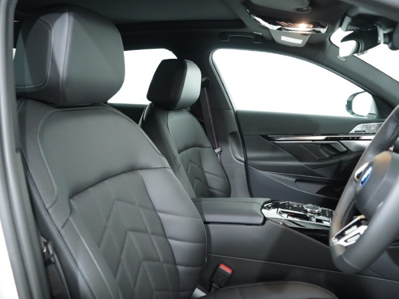  BMW I5 250kW eDr40 M Sport Pro 84kWh 4dr Auto Comf PLUS/22kW 4675891