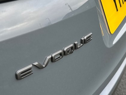 2021 (21) LAND ROVER RANGE ROVER EVOQUE 2.0 D200 R-Dynamic SE 5dr Auto