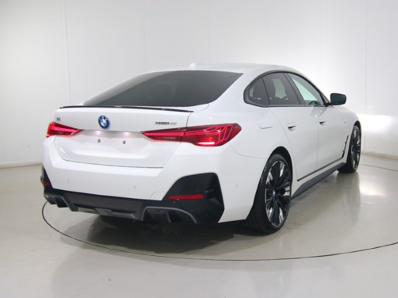 2025 (75) BMW I4 250kW eDrive40 M Sport 83.9kWh 5dr Auto [Pro Pack] 4766482