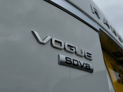 2018 (18) LAND ROVER RANGE ROVER 4.4 SDV8 Vogue 4dr Auto