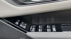 2025 (74) LAND ROVER RANGE ROVER VELAR 2.0 D200 MHEV Dynamic SE 5dr Auto 5029531