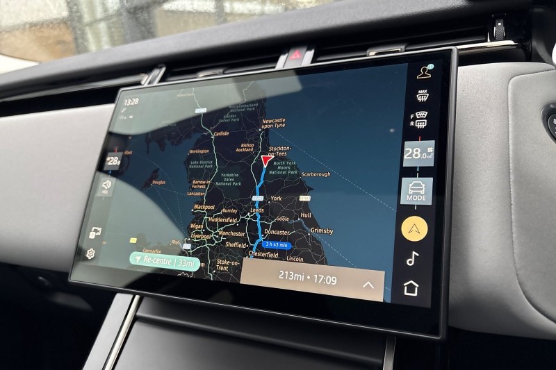 2025 (74) LAND ROVER RANGE ROVER VELAR 2.0 D200 MHEV Dynamic SE 5dr Auto 5029539