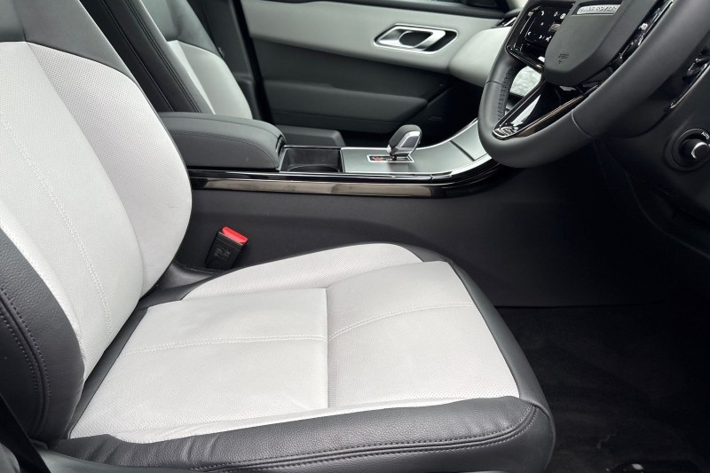 2025 (74) LAND ROVER RANGE ROVER VELAR 2.0 D200 MHEV Dynamic SE 5dr Auto 5029533